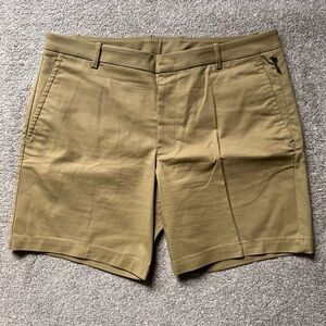 Mens Kit and Ace 7” Casual Shorts Size 36 Like NEW